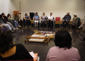 Alfareras de Ibáñez y bordadoras del Baker entrelazan la memoria viva de la mujer patagona