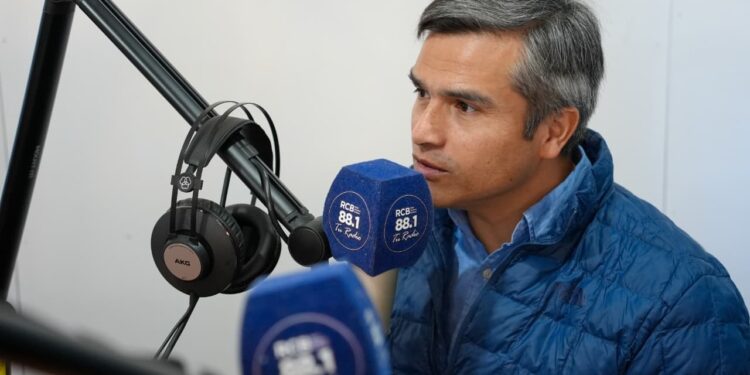 Gobernador regional advierte fuerte impacto del alza de combustibles en Aysén
