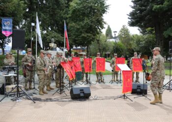 Banda Instrumental de la IV División de Ejército se presentó ante público en la Plaza de Armas de Coyhaique
