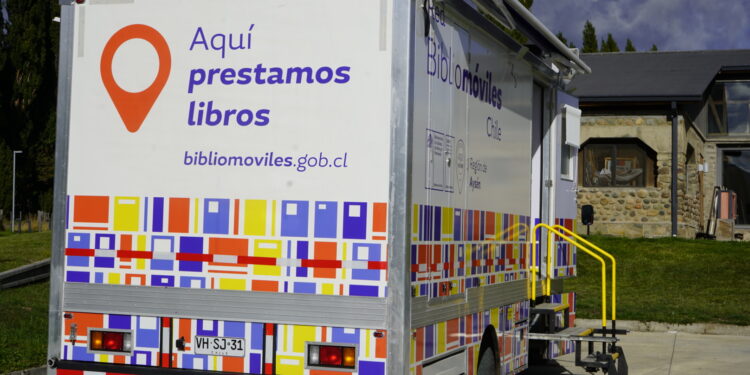 Nuevo bibliobús 4×4 permitirá ampliar el acceso a la lectura en localidades rurales de Aysén