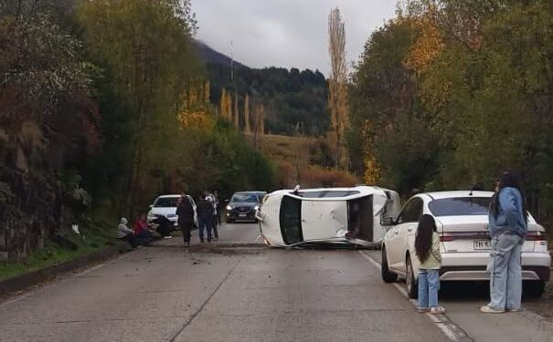Doble jornada de emergencias viales en rutas de Aysén deja dos heridos y vehículos en zanjas