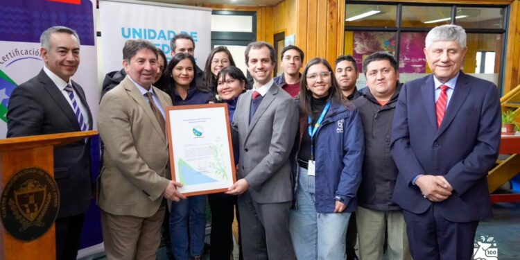 Municipalidad de Aysén obtiene certificación ambiental de excelencia y marca un hito regional