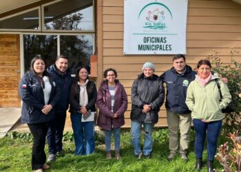 Minvu anuncia la relocalización urgente de familias por el hundimiento de sus casas en Bahía Murta