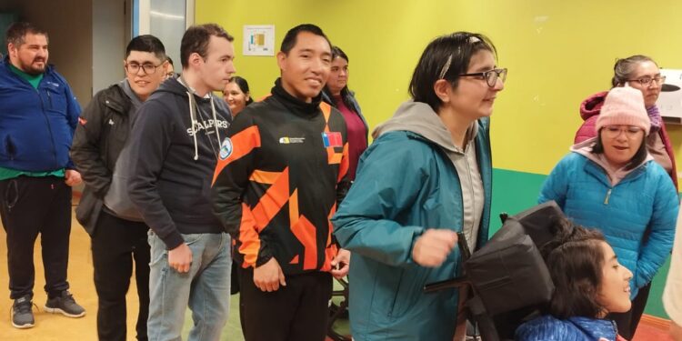 Puerto Aysén abre las puertas de su Polideportivo para la rehabilitación e inclusión de personas con discapacidad