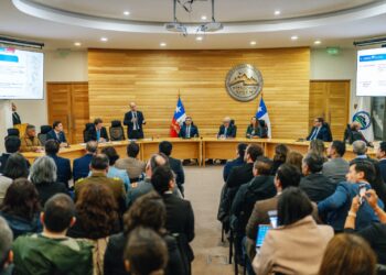 El Gobierno lanza un histórico plan de $800.000 millones para pavimentar y blindar la conectividad en la Carretera Austral