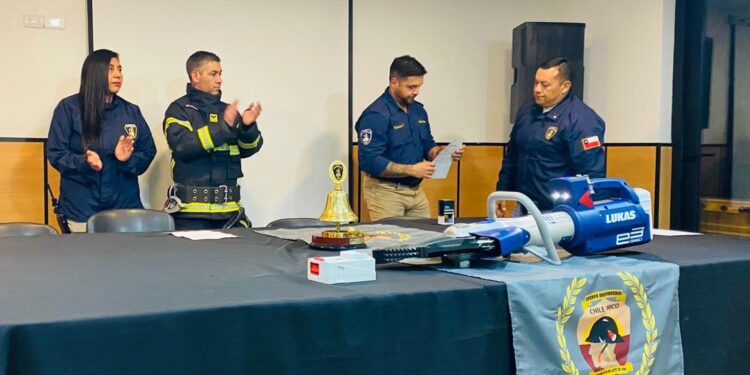 Bomberos de Chile Chico incorporó nuevo equipo de rescate vehicular para la Segunda Compañía