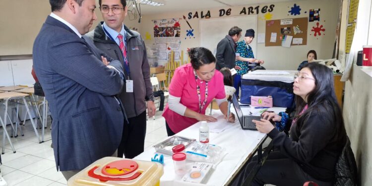 Salud y Educación refuerzan llamado a vacunación escolar contra la influenza en Aysén