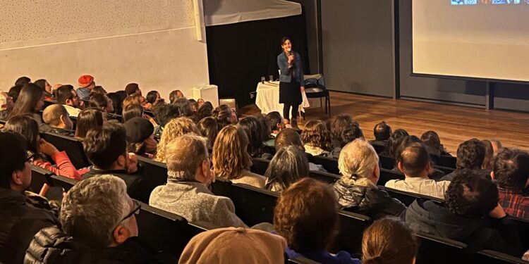 Libro “Pobladores Australes” fue presentado en el Museo Regional de Aysén