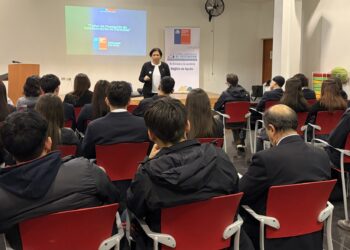 Estudiantes de Coyhaique y Puerto Aysén participaron en taller sobre derechos y convivencia escolar