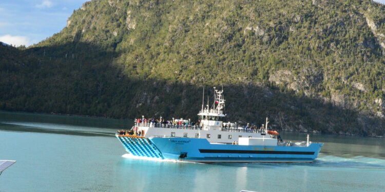Seremi de Transportes confirma continuidad del servicio marítimo subsidiado entre Aysén y Magallanes