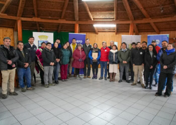 GORE y Corfo entregan $65 millones para impulsar a 18 emprendedores de Caleta Tortel