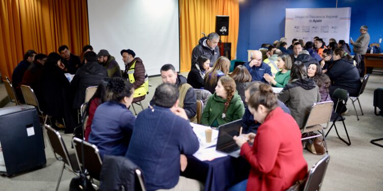 “Aysén se Prepara” reúne propuestas para enfrentar efectos de las obras en el Puente Presidente Ibáñez
