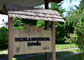 Brote de influenza obliga a suspender clases en Escuela Diferencial España de Coyhaique