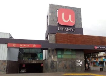 Justicia condena a Unimarc de Coyhaique por daños a vehículo en estacionamiento