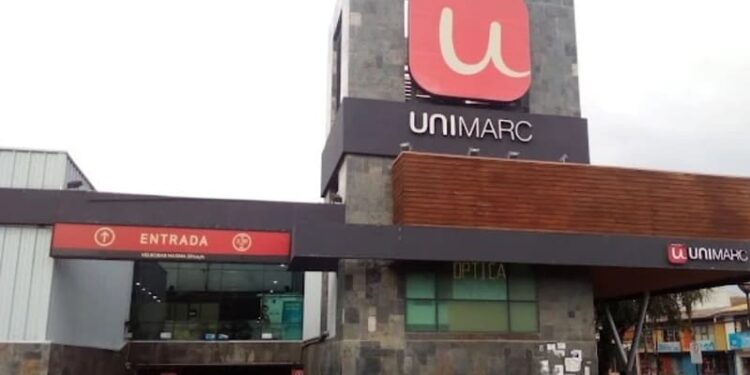 Justicia condena a Unimarc de Coyhaique por daños a vehículo en estacionamiento