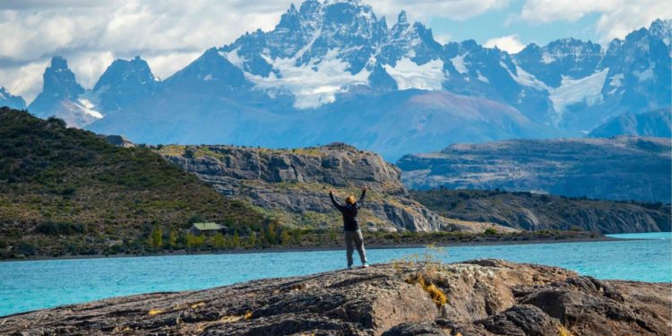 Chile Chico acoge una cumbre binacional para articular el turismo con la Patagonia argentina