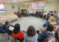 Artesanas de Puerto Chacabuco renuevan sus puestos para la temporada de cruceros con apoyo de FOSIS