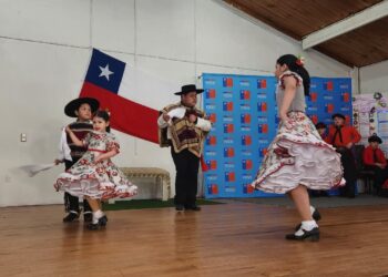 Feria de Fiestas Patrias reunió a emprendedores y agrupaciones locales en Puerto Aysén
