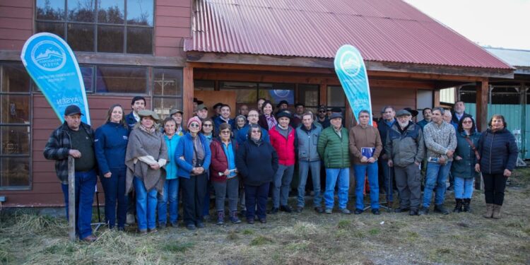 Gobierno Regional destina $500 millones a INDAP para iniciar programas de Aysén Campo Vivo