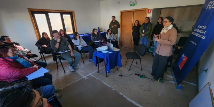 Cincuenta emprendedores de Chile Chico preparan inversiones para sus negocios con apoyo del FOSIS