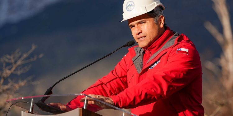 “Hacienda no entiende a las regiones”: el gobernador de Aysén advierte el freno de la Carretera Austral tras el recorte presupuestario de 2027