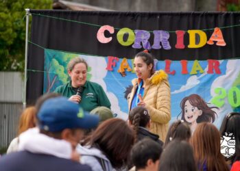 Trinidad Montiel, estudiante de la Escuela Despertar, asumió como alcaldesa por un día en Puerto Aysén