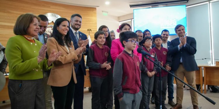 El Gobierno Regional de Aysén aprueba 28 millones de pesos para robótica escolar, rodeo y folclore
