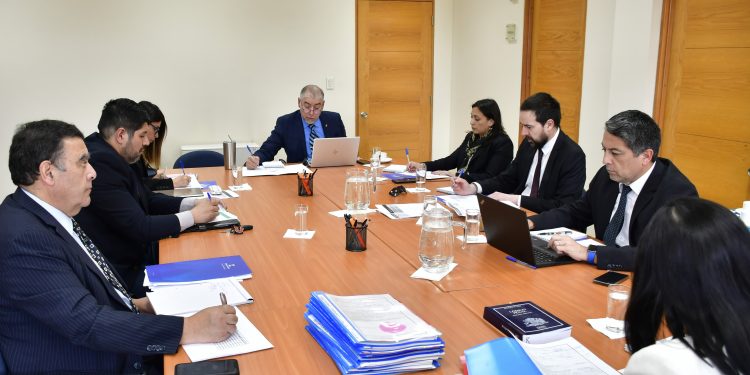 La Comisión de Libertad Condicional evalúa 43 solicitudes en Aysén bajo la atenta mirada de las víctimas