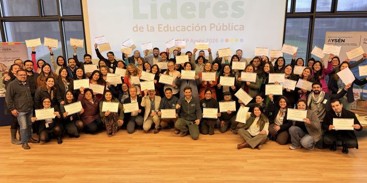 Más de 100 directivos escolares de Aysén se congregan en Coyhaique para repensar la educación pública rural y urbana