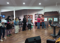 Talleres municipales de teatro y coro presentarán “La Pérgola de las Flores” este domingo en Puerto Aysén