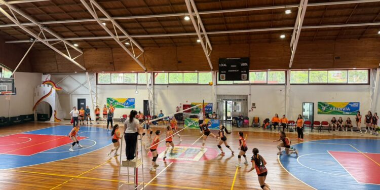 Delegación aysenina inicia su participación en los Juegos Binacionales de la Araucanía 2026 enfocada en el aprendizaje formativo