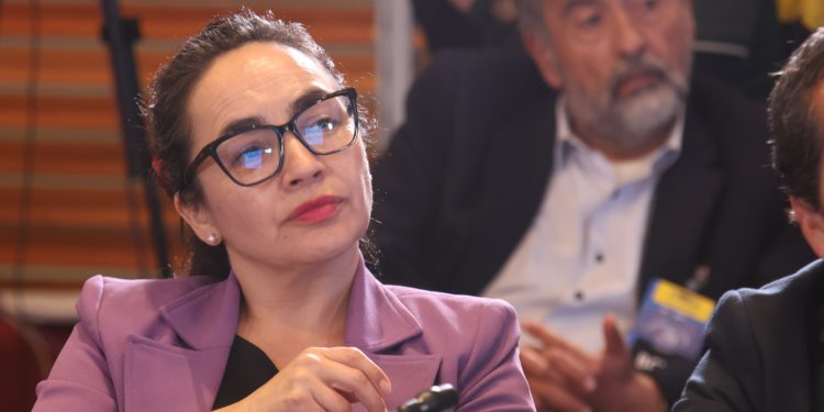 Más de 13 mil personas de Aysén podrían ver afectados sus ahorros para la jubilación: Andrea Macías exige respuestas a las AFP