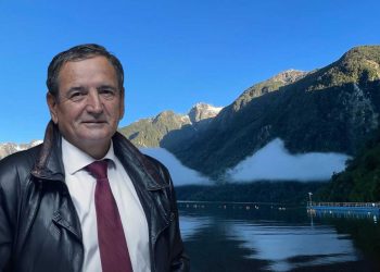 Bahía Acantilada llevará el nombre de Óscar Catalán: Puerto Aysén sella en el bronce la memoria de su histórico caudillo