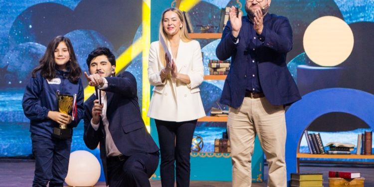 Estudiante de Coyhaique obtiene segundo lugar nacional en concurso de lectura El Placer de Oír Leer