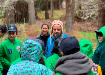 Más de 50 estudiantes de Coyhaique y Puerto Aysén participaron en jornada ambiental en la Reserva Nacional Coyhaique