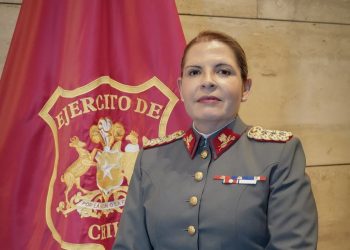 María Soledad Acevedo se convierte en la primera mujer en ascender al grado de General en la historia del Ejército de Chile