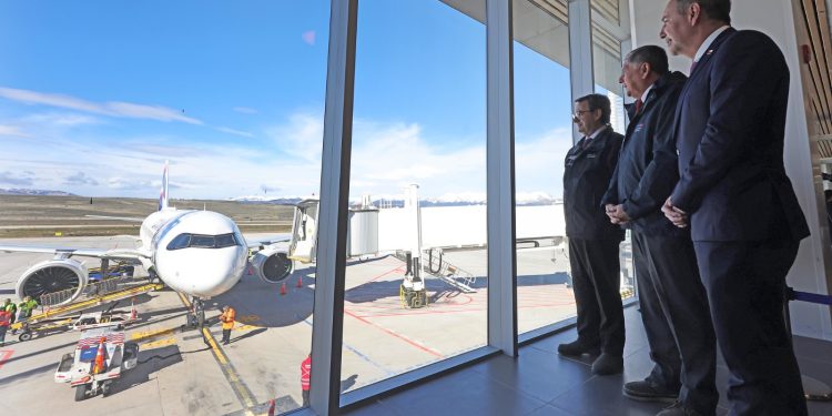 Visita ministerial a Aysén aborda inversiones públicas y los 50 años de la Carretera Austral
