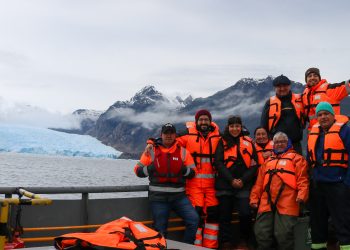 Tres semanas en los fiordos de Aysén: científicos del IFOP miden la salud ambiental entre Moraleda y la laguna San Rafael