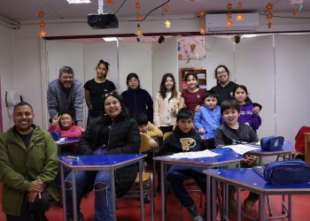 Estudiantes de la Escuela Repollal aprendieron periodismo y realizaron programa radial en vivo en Guaitecas